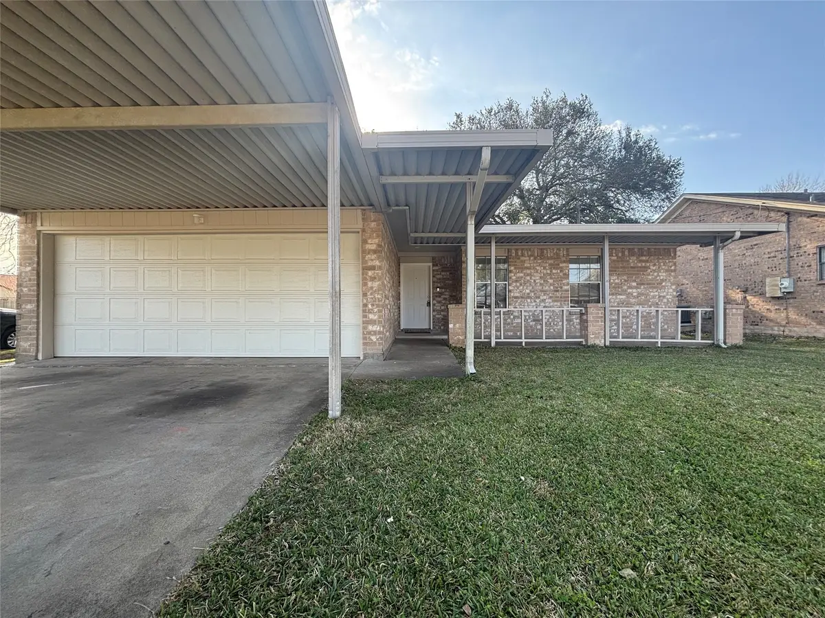 3130 Balzar Drive, Dickinson, TX 77539 - Image #1