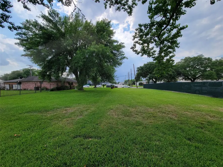 0 Coffee Street, Houston, TX 77033 - #2