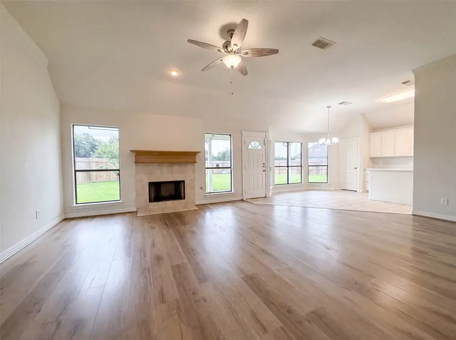 66 Tangerine Court, Lake Jackson, TX 77566 - #3