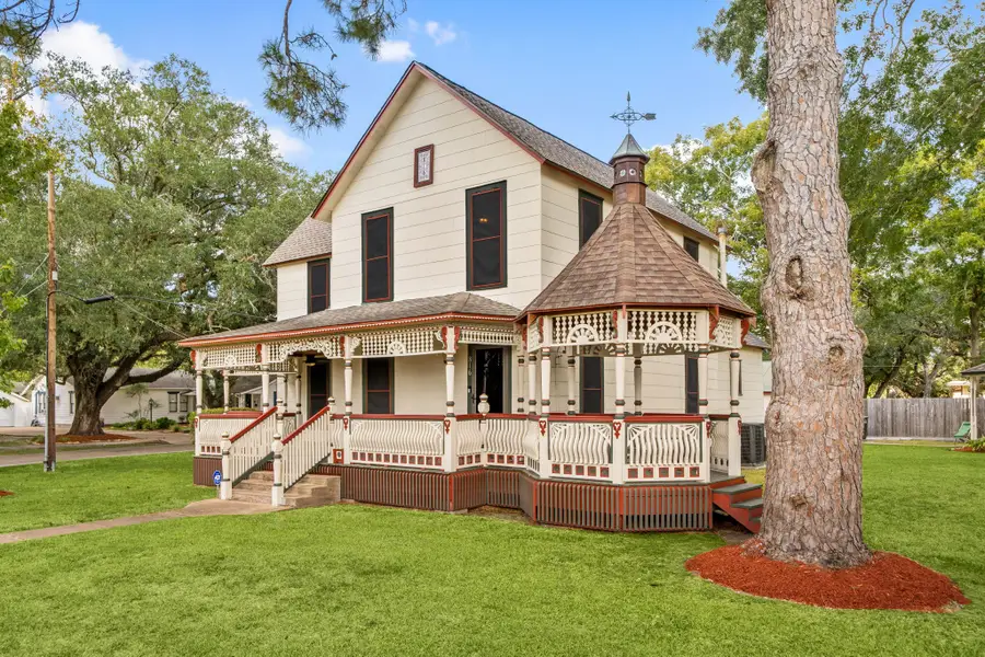 816 W Adoue Street, Alvin, TX 77511 - Image #3