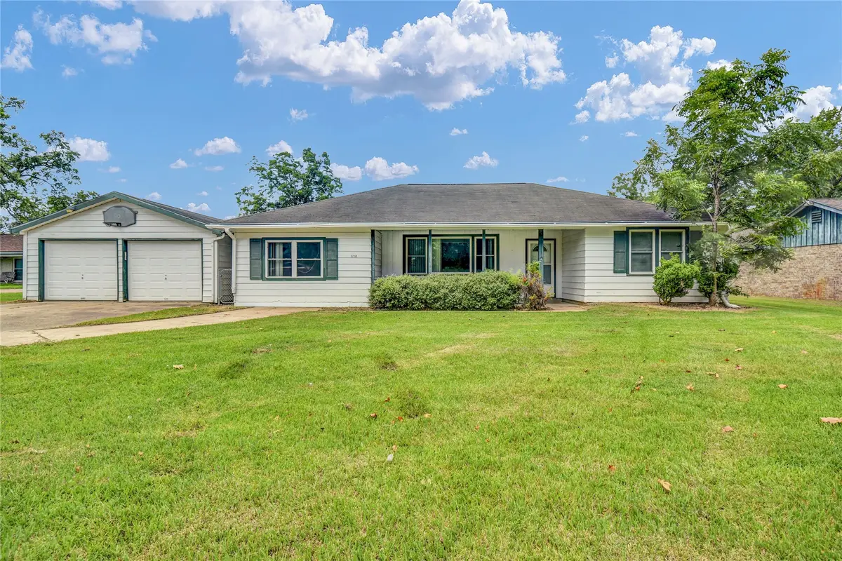 1710 Highway 332 W, Lake Jackson, TX 77566 - #1