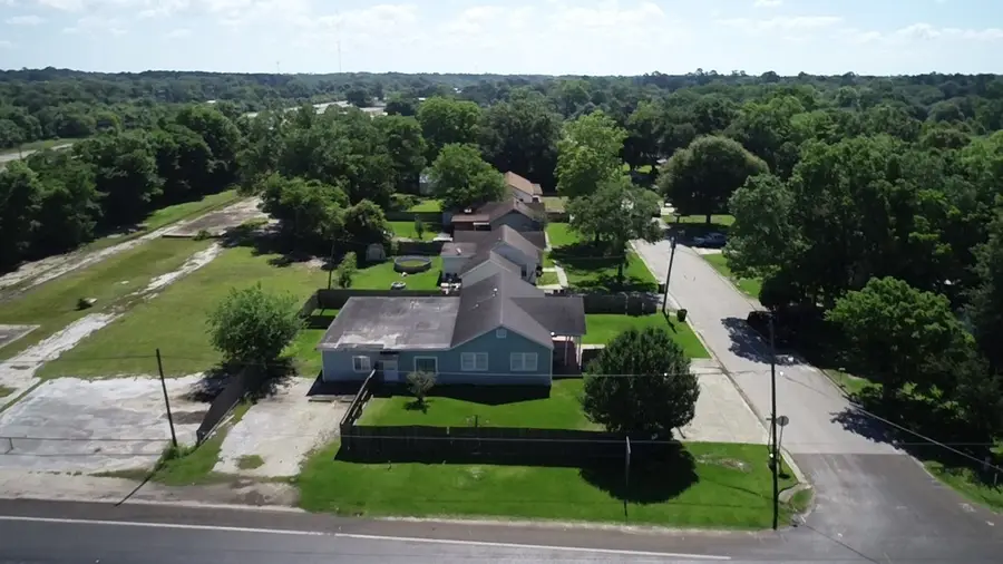 3001 Lincoln Street, Liberty, TX 77575 - #2