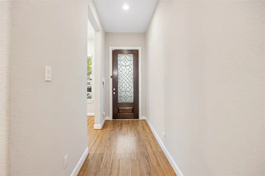 10408 Quiet Courtyard Road, Houston, TX 77043 - Image #3