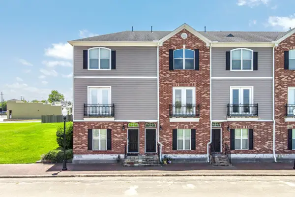 620 Cathedral Square, Beaumont, TX 77701