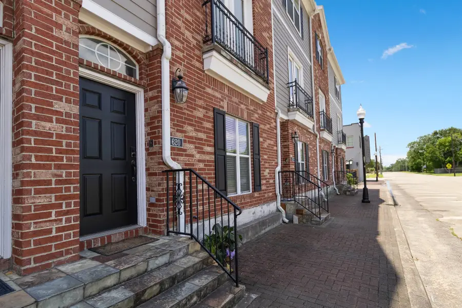 620 Cathedral Square, Beaumont, TX 77701 - Image #2