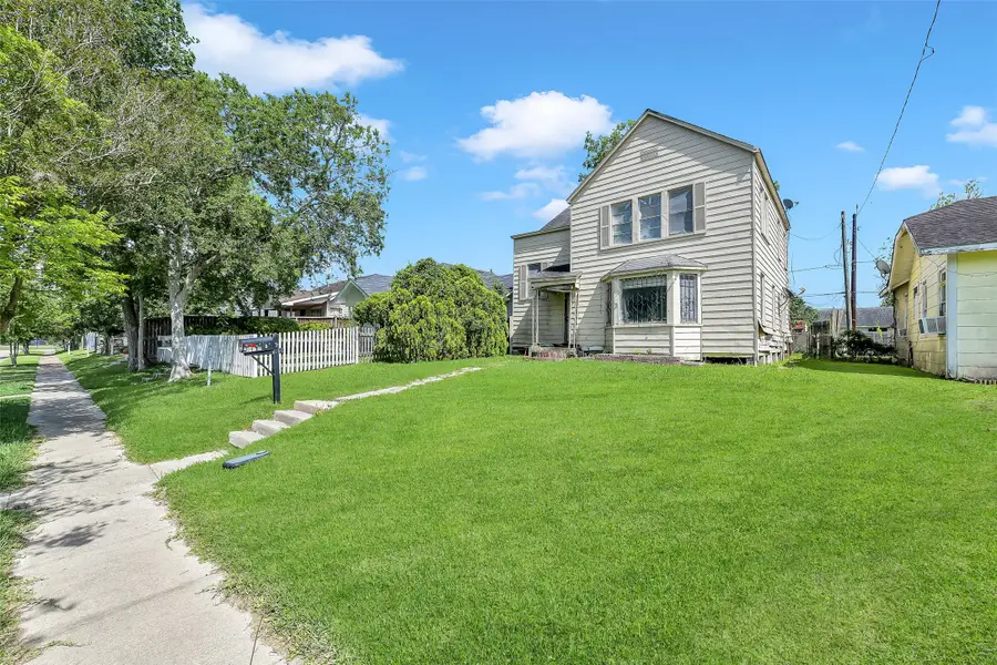 2104 New Jersey Street, Baytown, TX 77520 - #2