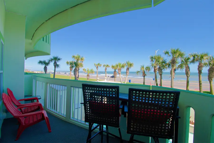 9420 Seawall Boulevard #302, Galveston, TX 77554 - Image #2