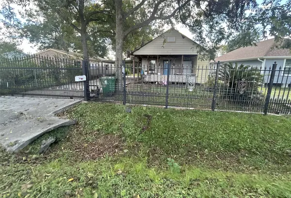 3224 Creston Drive, Houston, TX 77026