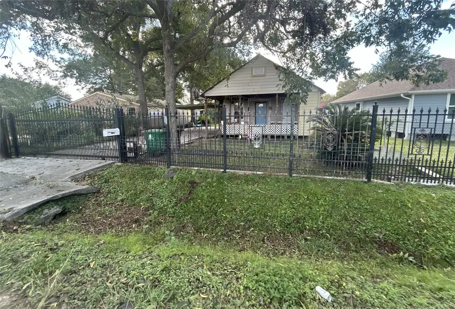 3224 Creston Drive, Houston, TX 77026 - Image #3