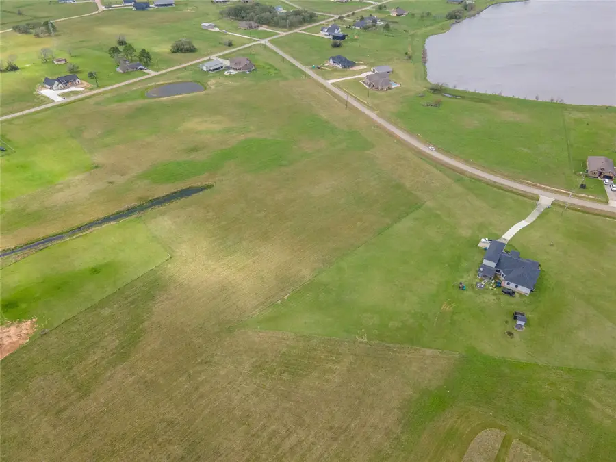 837 & 843 Wagon Wheel Trail, Angleton, TX 77515 - #3