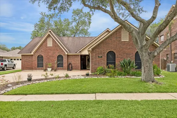 1907 Timber Creek Drive, Pearland, TX 77581