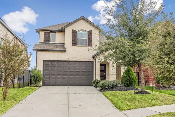 15710 Cairnwell Bend Drive, Humble, TX 77346