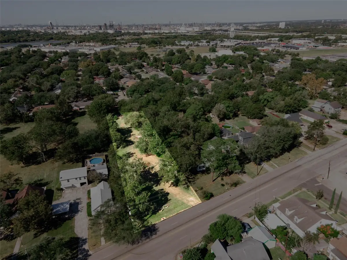 1101 N Pruett Street, Baytown, TX 77520 - #1