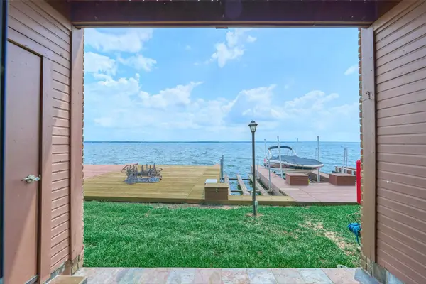 801 River Road #105D, Montgomery, TX 77356