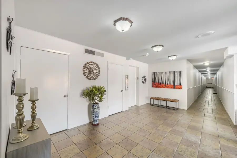 505 Westcott Street #102, Houston, TX 77007 - #3