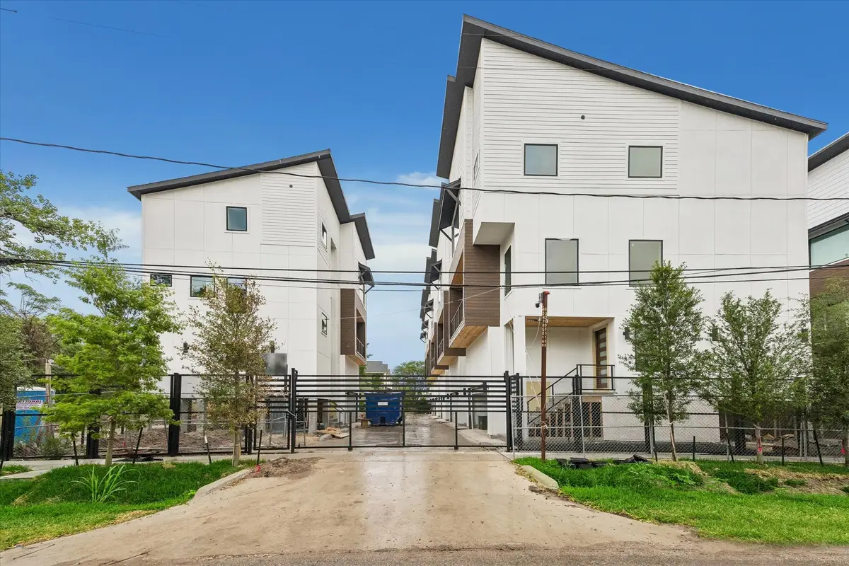 1034 W 17th Street #A, Houston, TX 77008 - #1