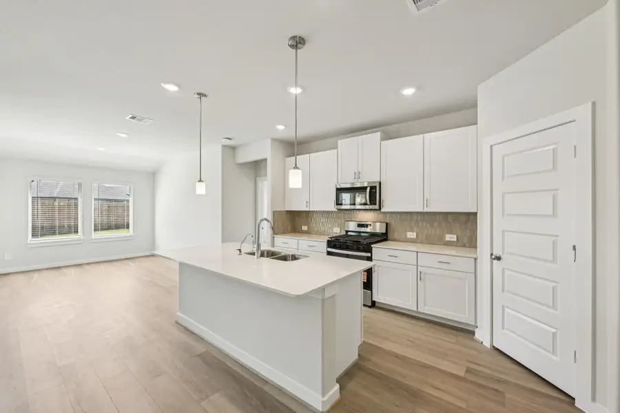 6412 Green Clover Lane, Pearland, TX 77584 - Image #2