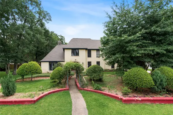 319 S Rivershire Drive, Conroe, TX 77304
