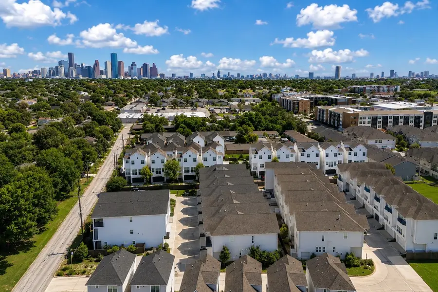 603 Link Road #F, Houston, TX 77009 - #3