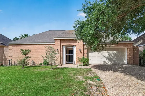 324 Champions Colony Iii, Houston, TX 77069