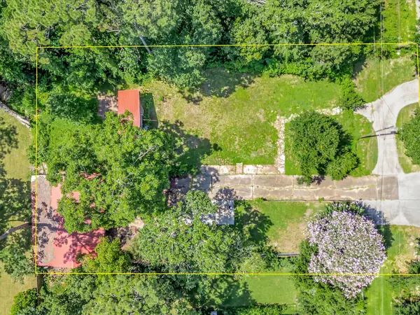 5213 Palm Drive, Dickinson, TX 77539