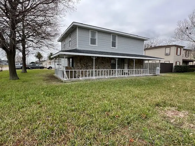 1101 4th Avenue N, Texas City, TX 77590 - #1