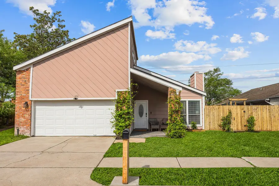 3711 Moss Tree Road, Houston, TX 77043 - #3