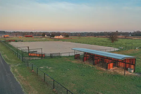 573 Fm 980 Road, Huntsville, TX 77320