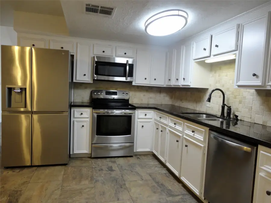 6700 Richardson Road #204, Houston, TX 77069 - #3