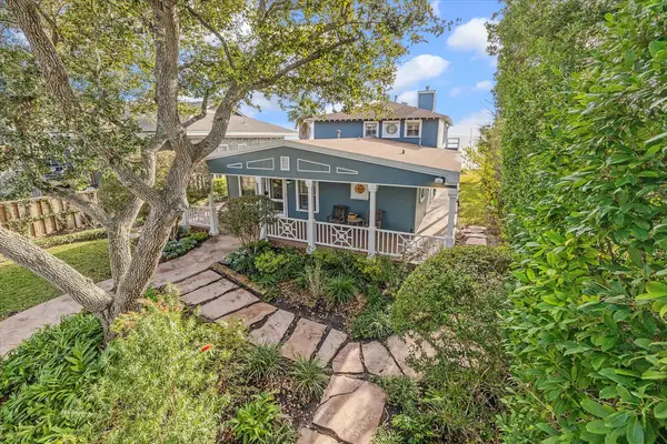 232 Garfield Street, La Porte, TX 77571