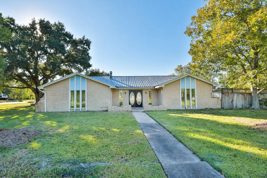 1871 County Road 936, Alvin, TX 77511 - Image #2