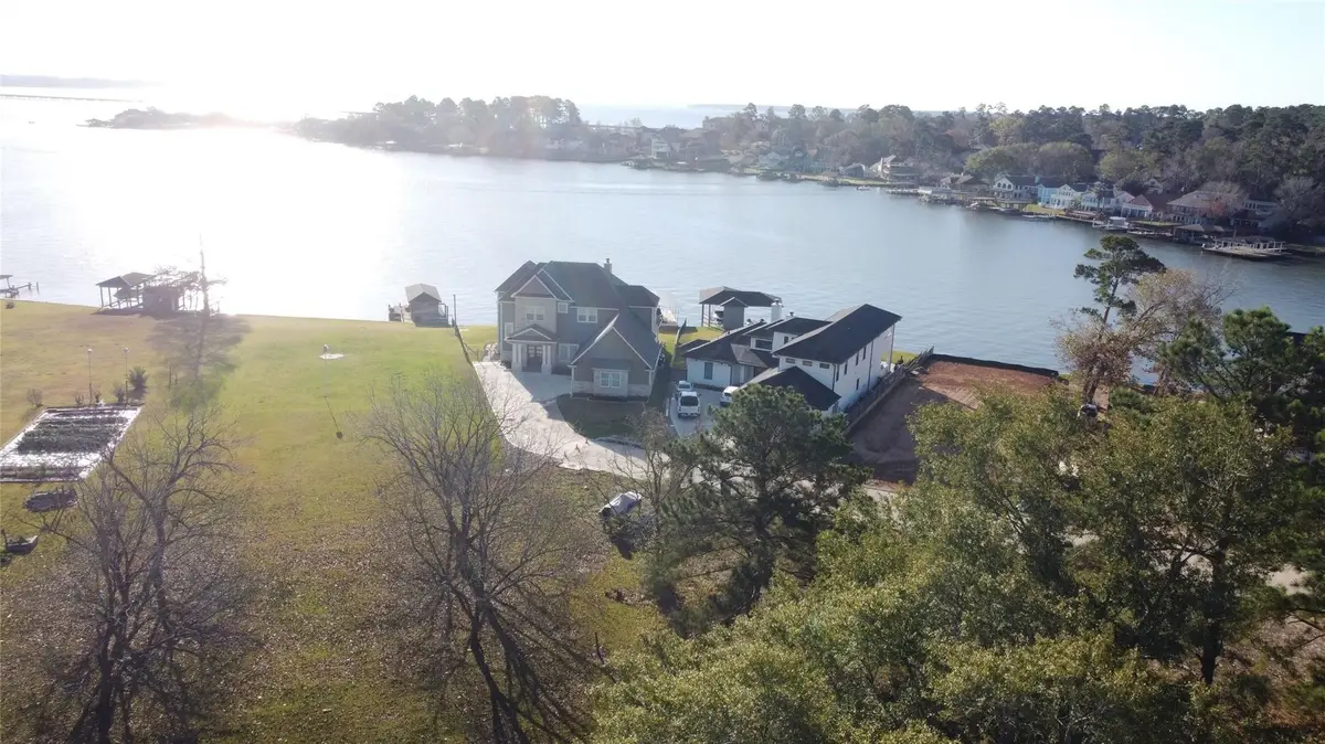 16710 Falcon Point Drive, Montgomery, TX 77356 - Image #1