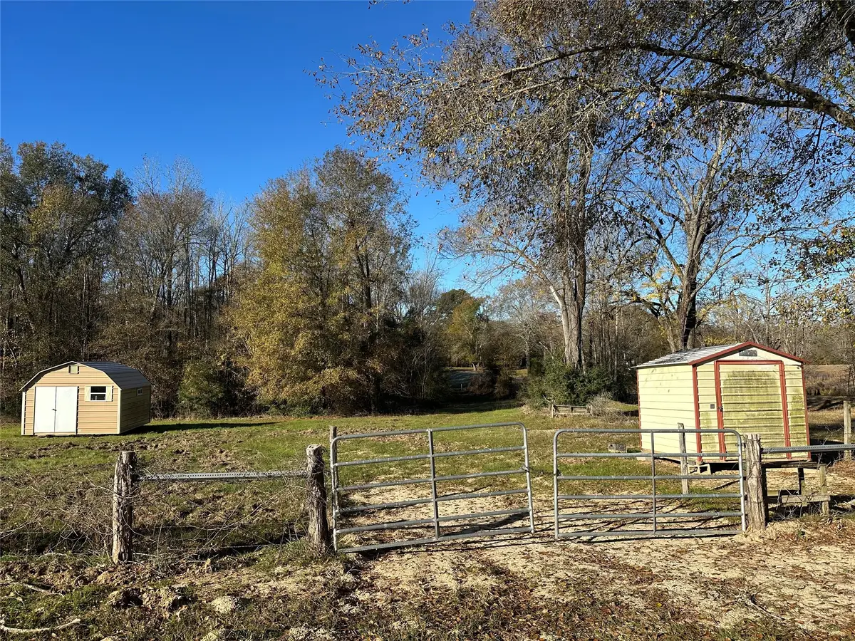 5604 County Road 364, Buffalo, TX 75831 - Image #1