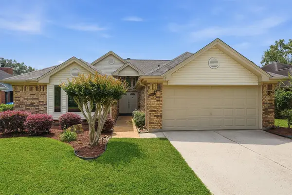 3206 N Peach Hollow Circle, Pearland, TX 77584