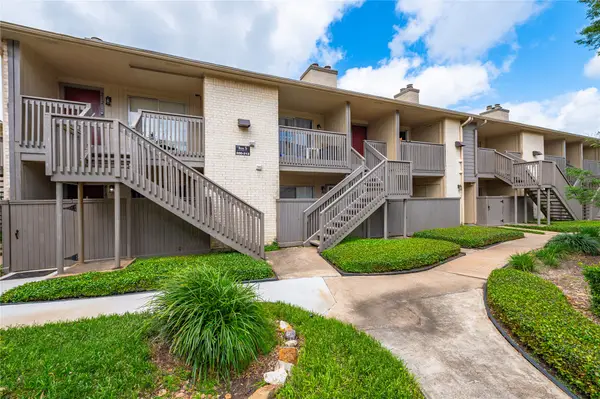 1900 Bay Area Boulevard, Houston, TX 77058