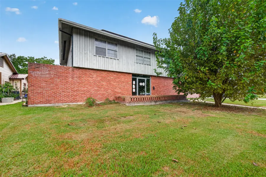 2106 New Mexico Street, Baytown, TX 77520 - #2