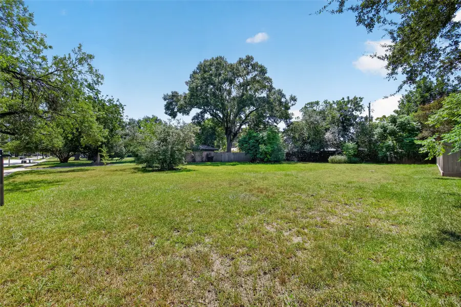 5639 W Bellfort Avenue, Houston, TX 77035 - #2