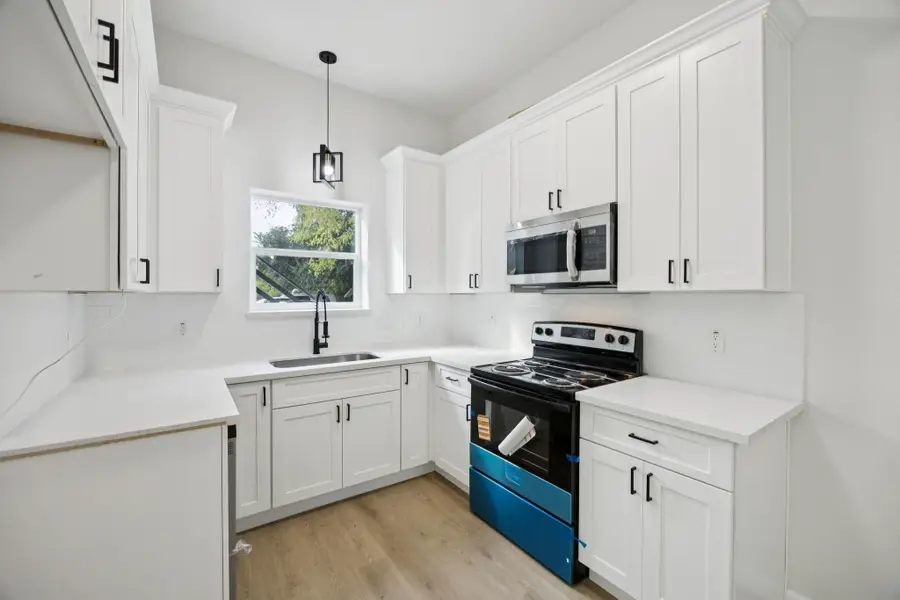 422 New Hampshire Street, Houston, TX 77029 - #2