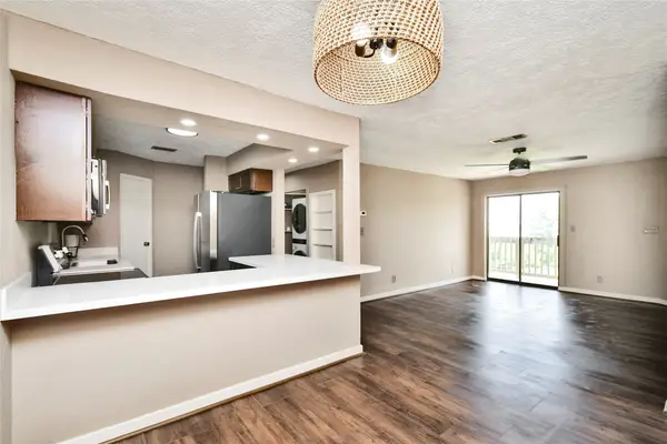 2501 Gulf Freeway #14A, Dickinson, TX 77539