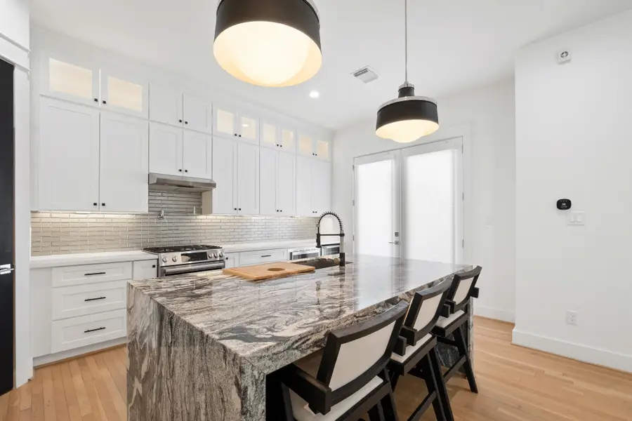 1405 Indiana Street #B, Houston, TX 77006 - Image #2