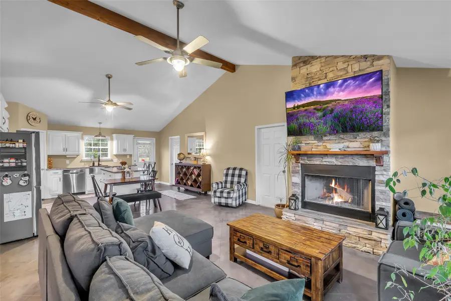 696 Independence Road, Shepherd, TX 77371 - Image #3