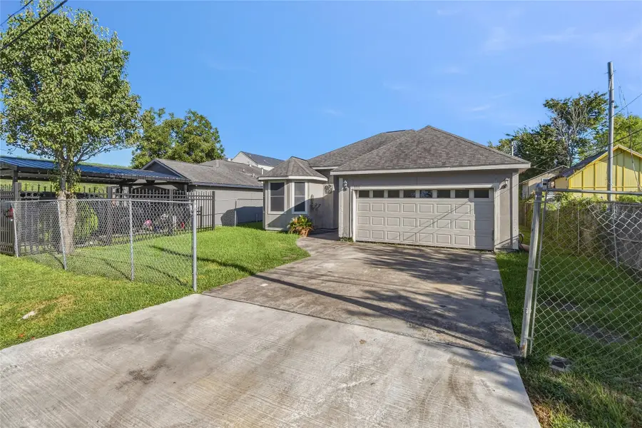 9711 Signet St Street, Houston, TX 77029 - #2