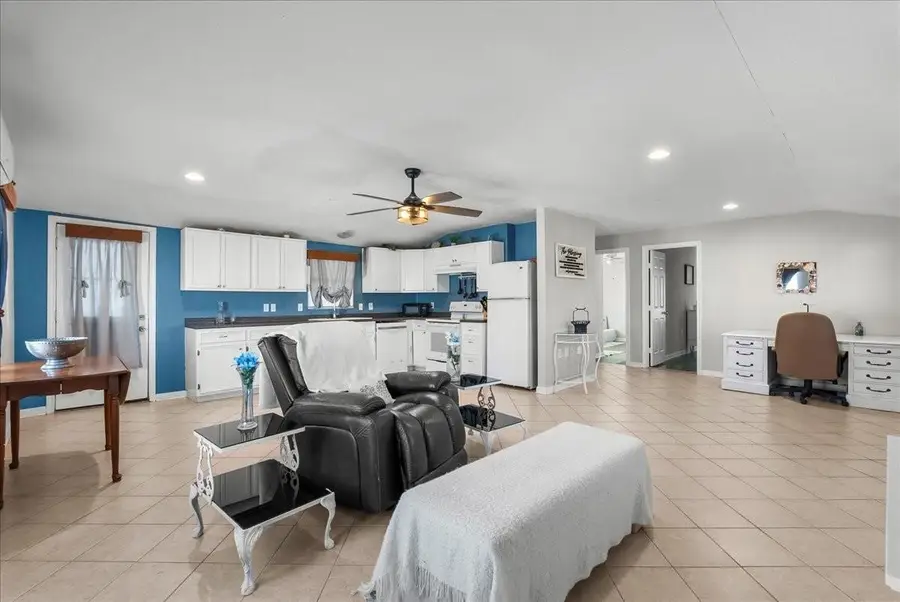 711 10th Street, Dickinson, TX 77539 - #2