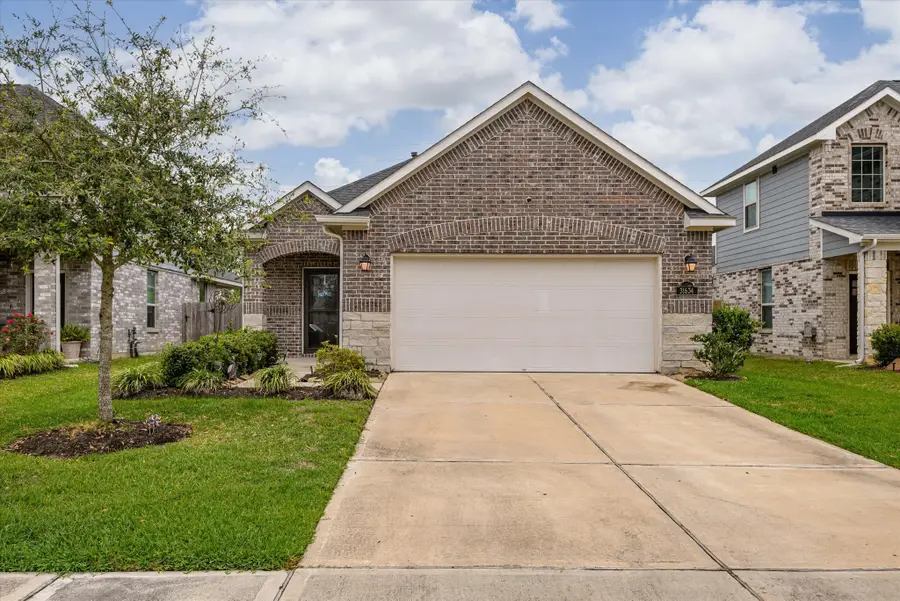 31634 Heguy Pass, Fulshear, TX 77441 - Image #2