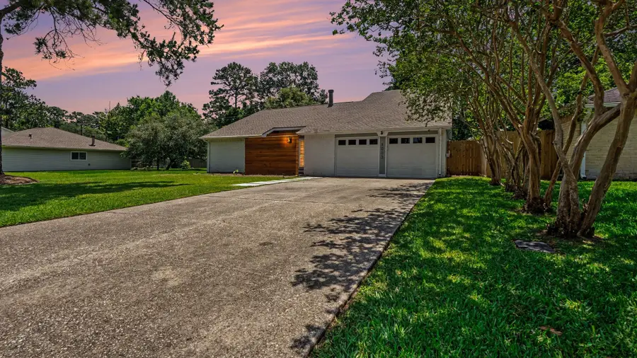1003 N Diamondhead Boulevard, Crosby, TX 77532 - #2