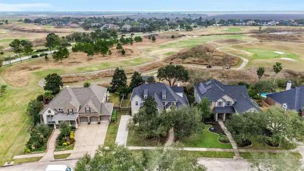 5214 Blue Cypress Lane, League City, TX 77573