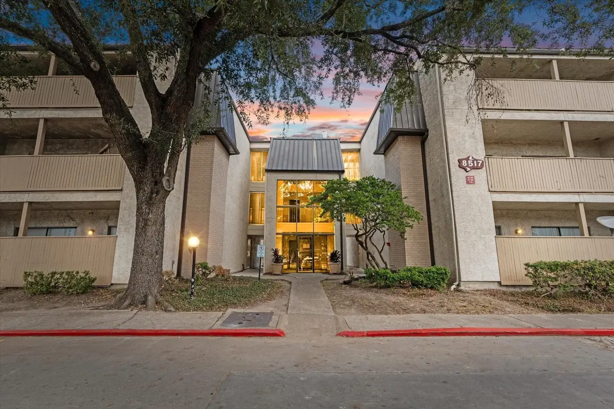 8517 Hearth Drive #2, Houston, TX 77054 - Image #1