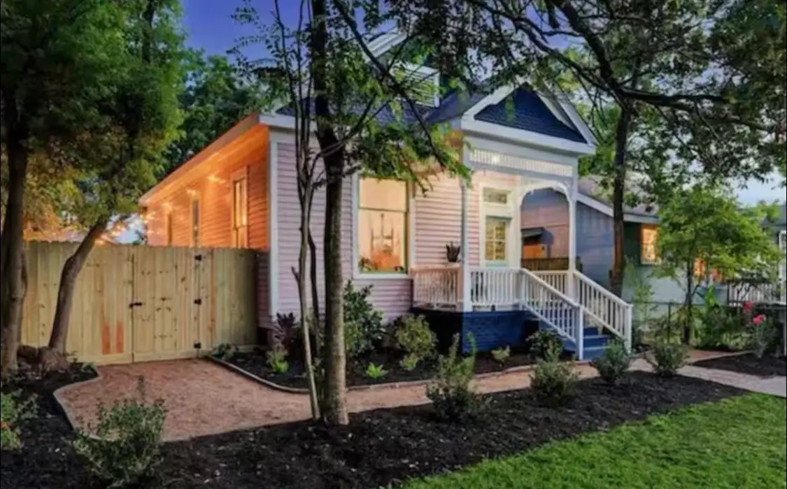 3617 Avenue Q 1/2, Galveston, TX 77550 - Image #1