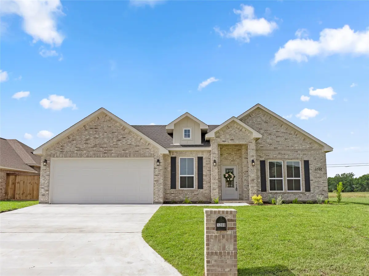 1200 Sailfish Drive, Bay City, TX 77414 - Image #1