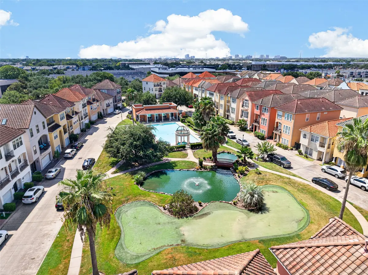 7122 Laguna Villas, Houston, TX 77036 - #1